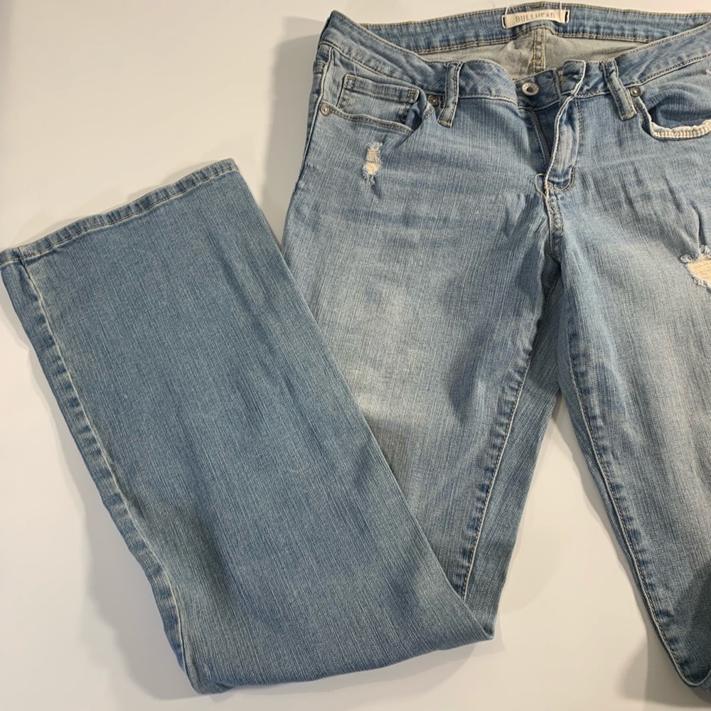 Bullhead | Denim Jeans 11R Distressed Torn Light Wash Stretchy - Picture 2 of 8